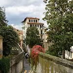 Enchanting Alcove In Florence Ponte Vecchio